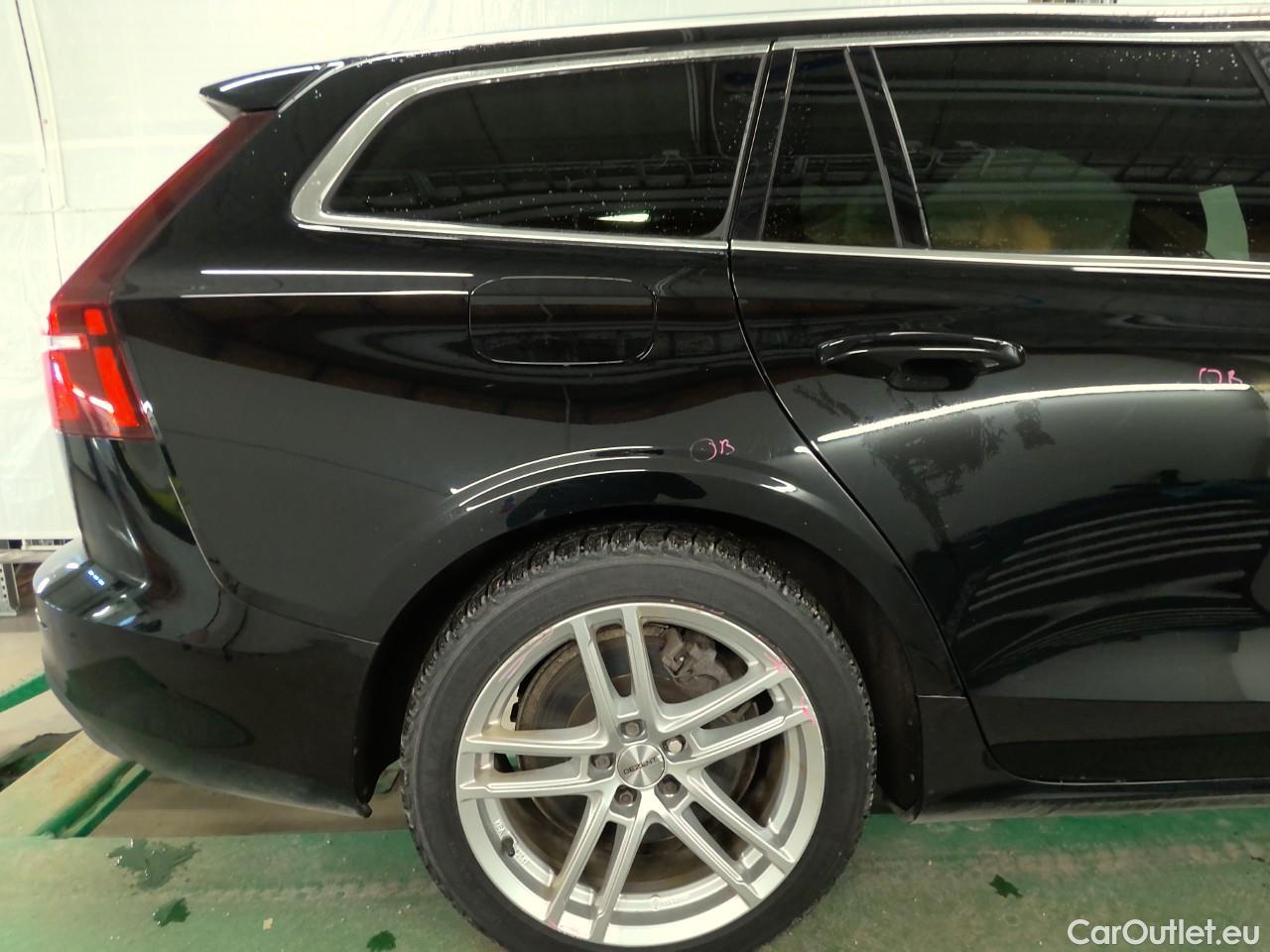  Volvo  V60  T6 350 Cor.Ed.Rec. AWD Aut #10