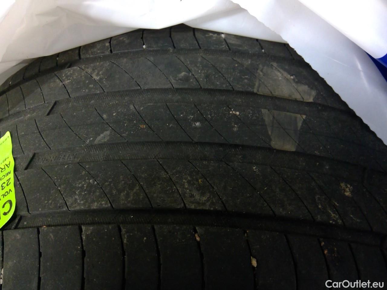  Volvo  V60  T6 350 Cor.Ed.Rec. AWD Aut #1