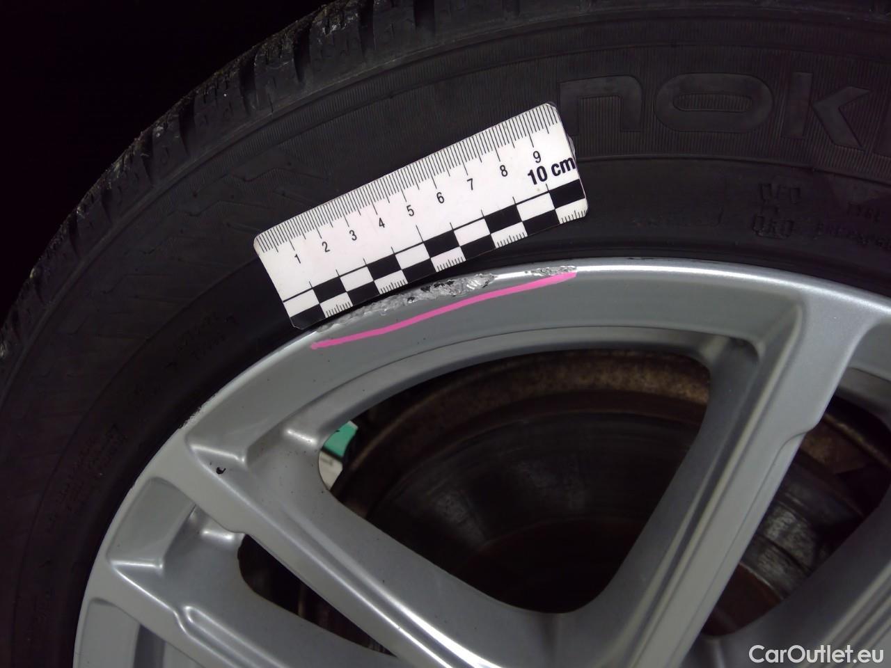  Volvo  V60  T6 350 Cor.Ed.Rec. AWD Aut #37