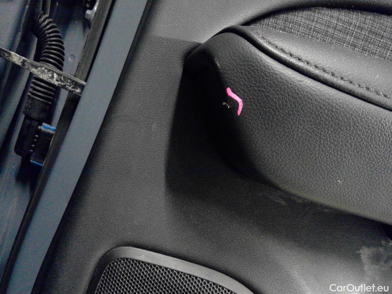  Volvo  V60  T6 350 Cor.Ed.Rec. AWD Aut #35