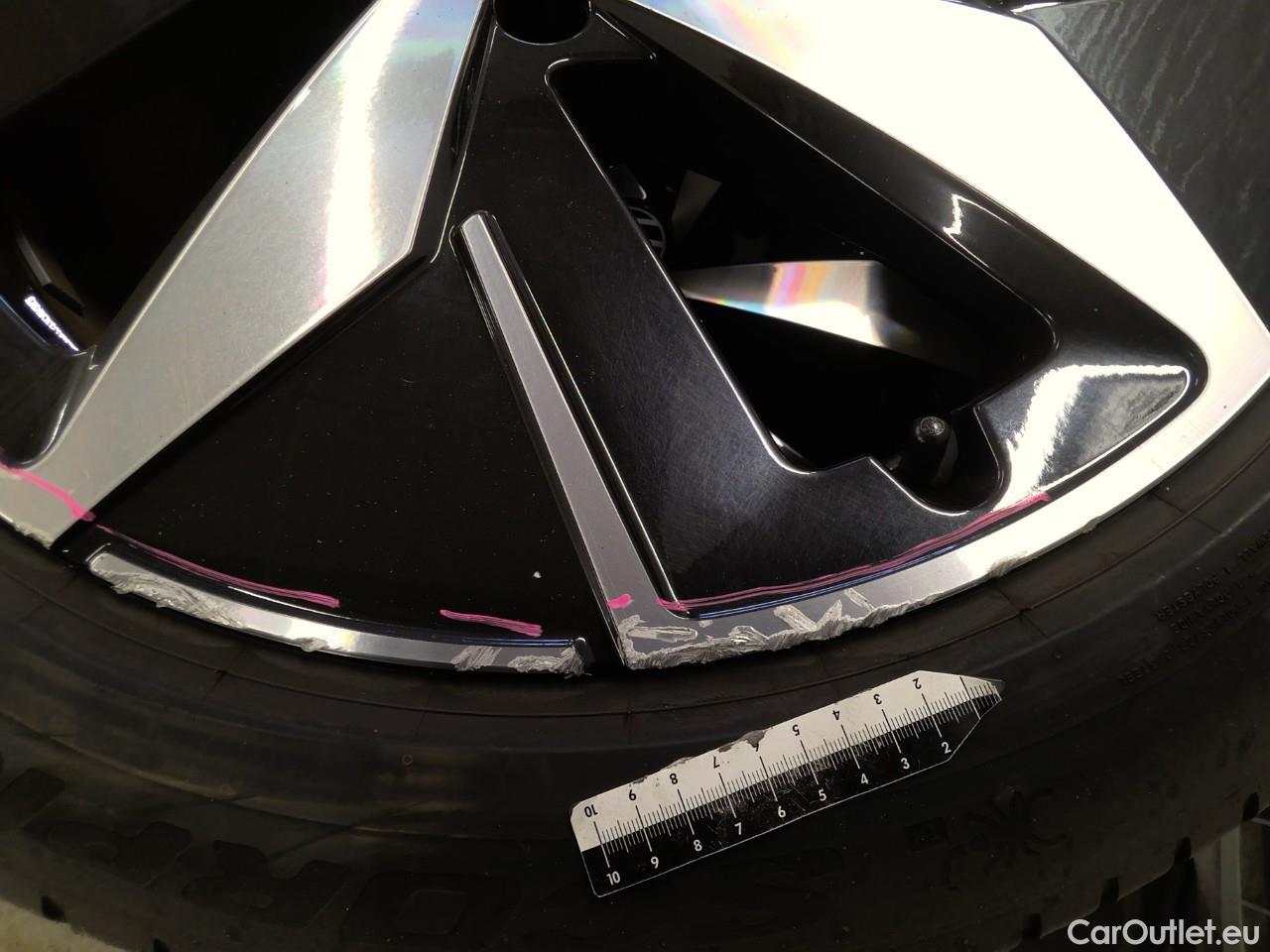  Volkswagen  ID.4  EV 77kWh GTX #2