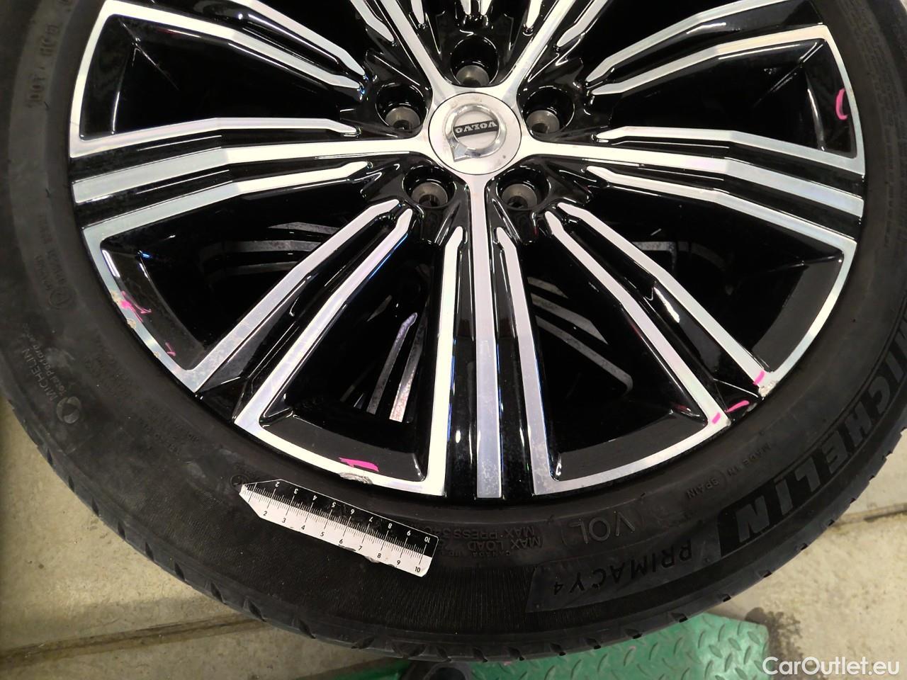  Volvo  V60  T6 350 Ins.Ex.Rec. AWD Aut #2