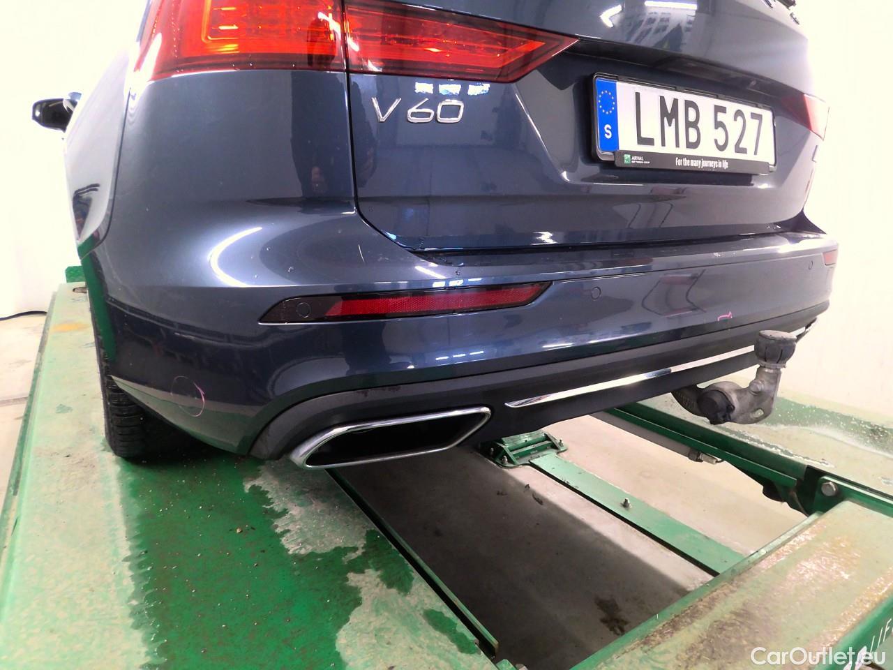  Volvo  V60  T6 350 Ins.Ex.Rec. AWD Aut #16