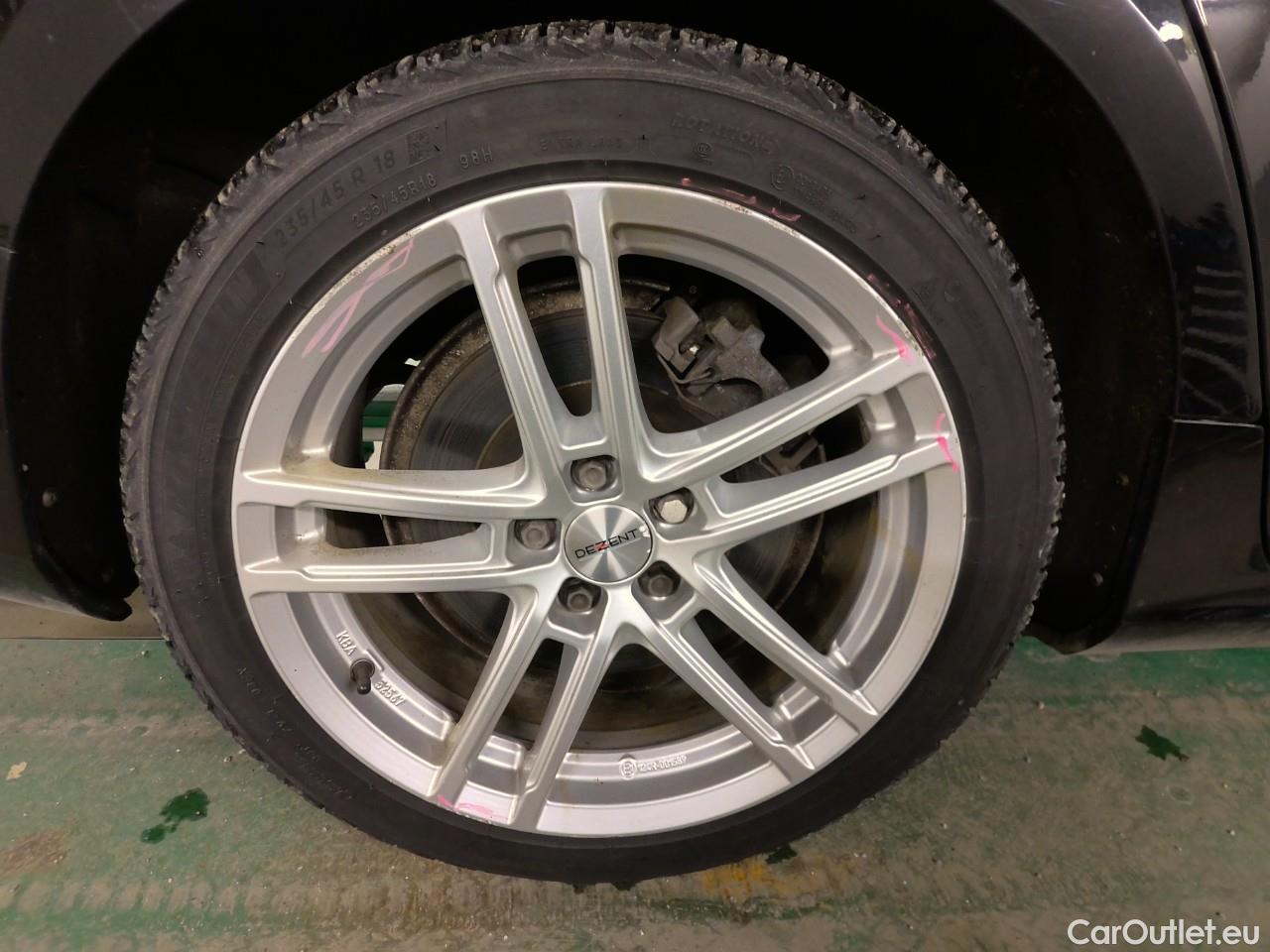  Volvo  V60  T6 350 Cor.Ed.Rec. AWD Aut #11