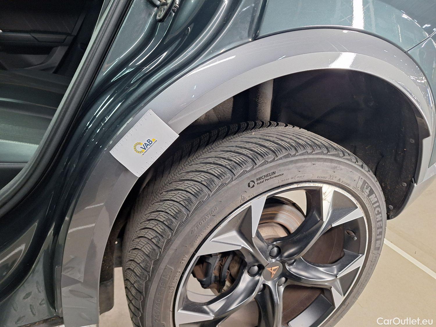  Cupra  Formentor Cupra,  '21 PHEV, CUPRA  1.4 e-HYBRID DSG VZ 5d #37