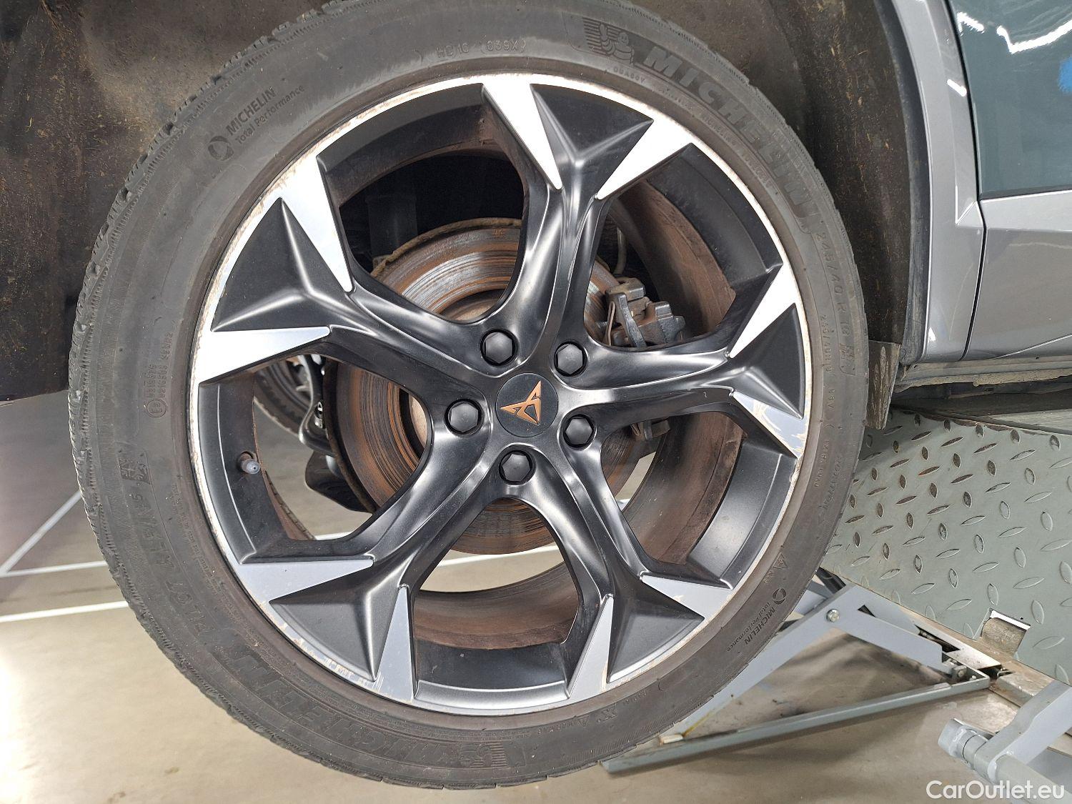  Cupra  Formentor Cupra,  '21 PHEV, CUPRA  1.4 e-HYBRID DSG VZ 5d #4