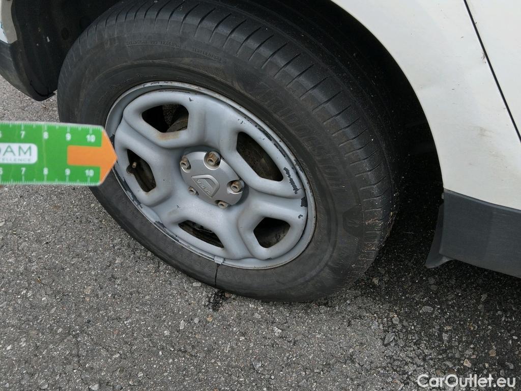  Dacia  Duster DACIA  / 2018 / 5P / todoterreno Essential Blue dCi 85kW (115CV) 4X4 #47