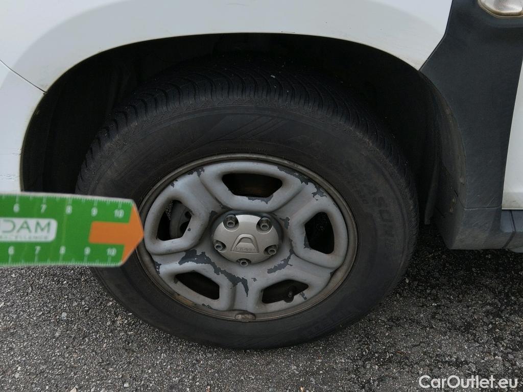  Dacia  Duster DACIA  / 2018 / 5P / todoterreno Essential Blue dCi 85kW (115CV) 4X4 #45