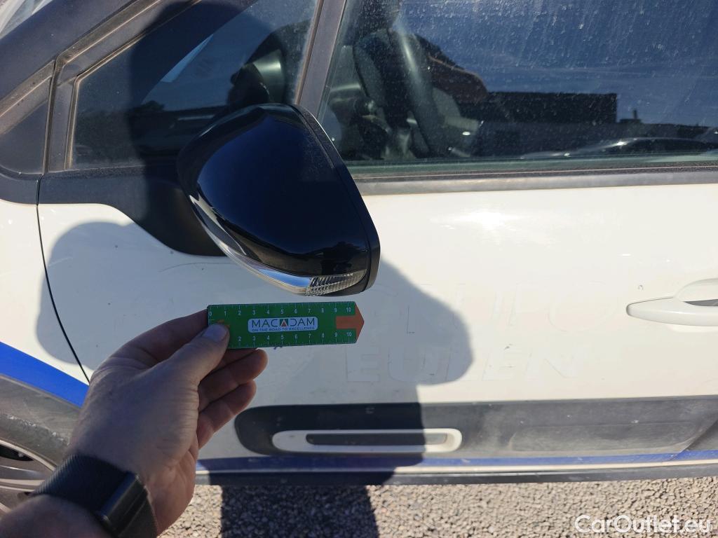  Citroen  C3 CITROEN  / 2020 / 5P / berlina con portón BlueHDi 75KW (100CV) S&S FEEL #33