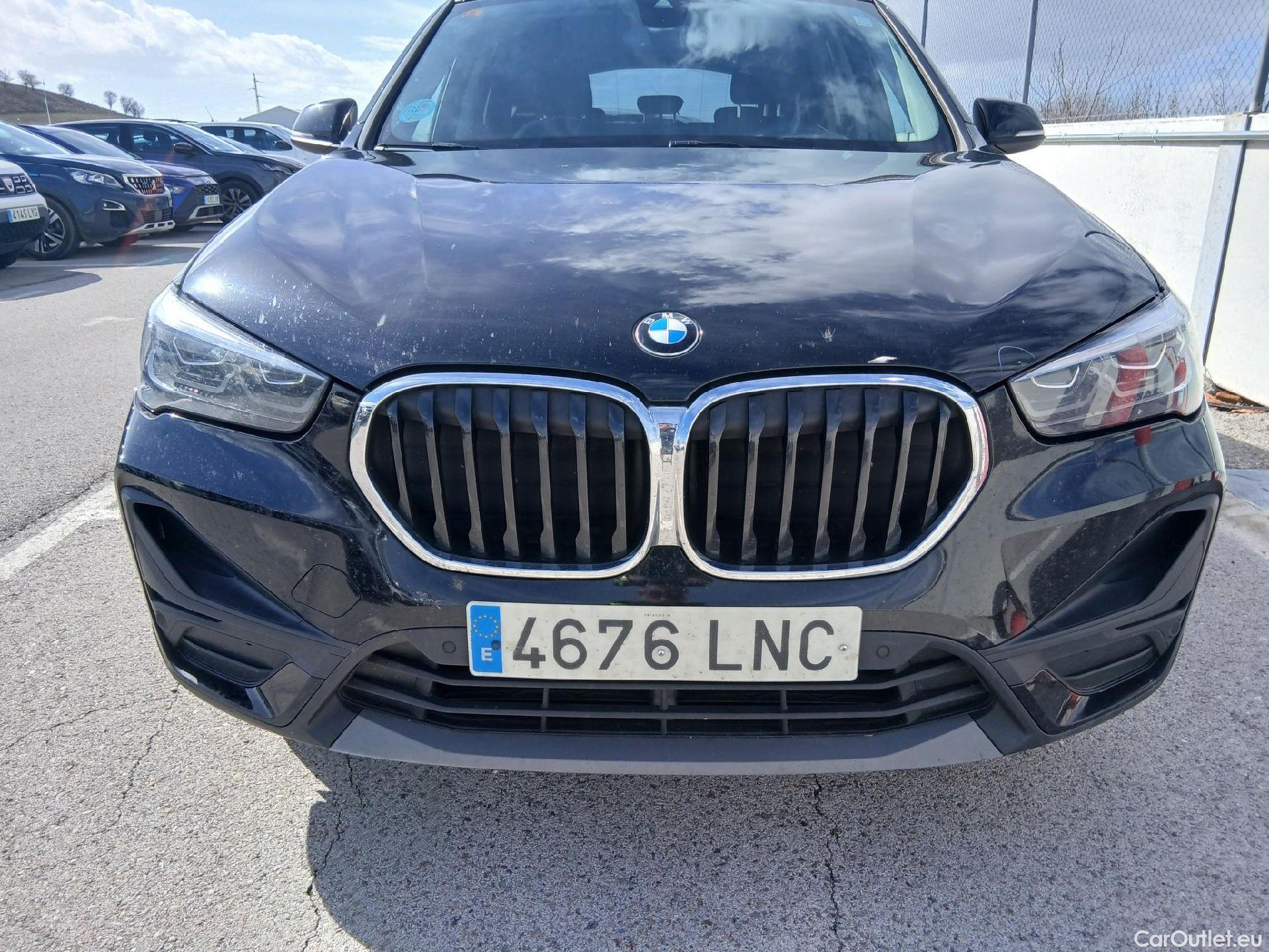  Bmw  X1 BMW  / 2019 / 5P / todoterreno sDrive16d Business #10