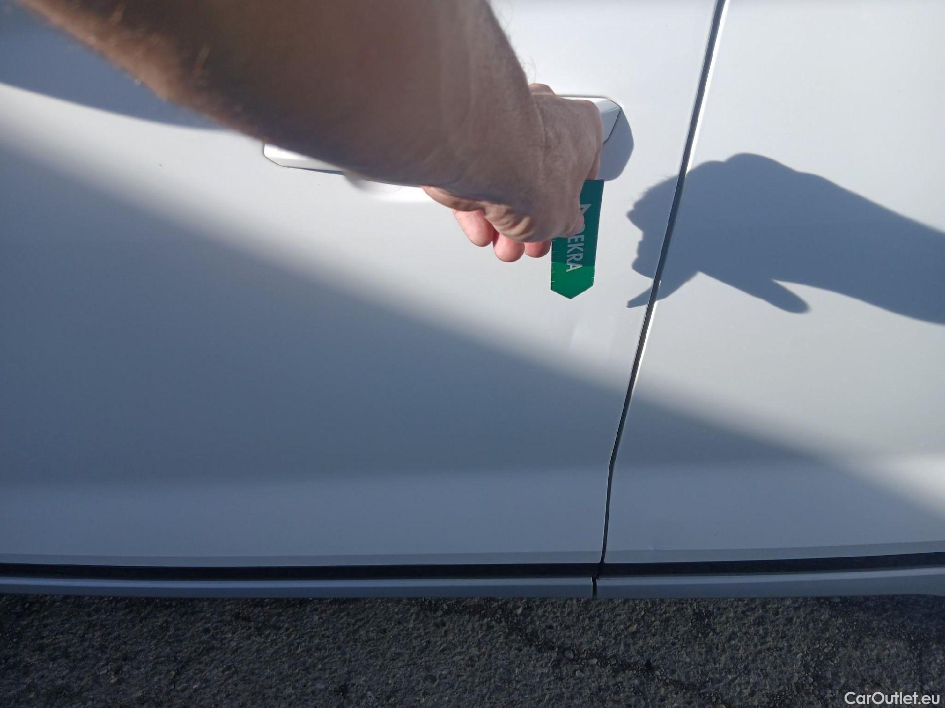  Land Rover  Discovery AUDI Q5 / 2020 / 5P / todoterreno Advanced 35 TDI 120kW S tronic #3