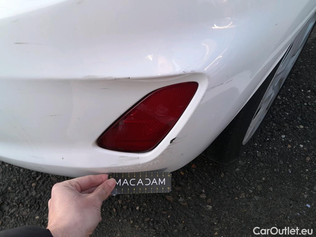  Ford  Fiesta FORD  5p 7G berlina con portón 1.5 TDCi 63kW Trend 5p #30