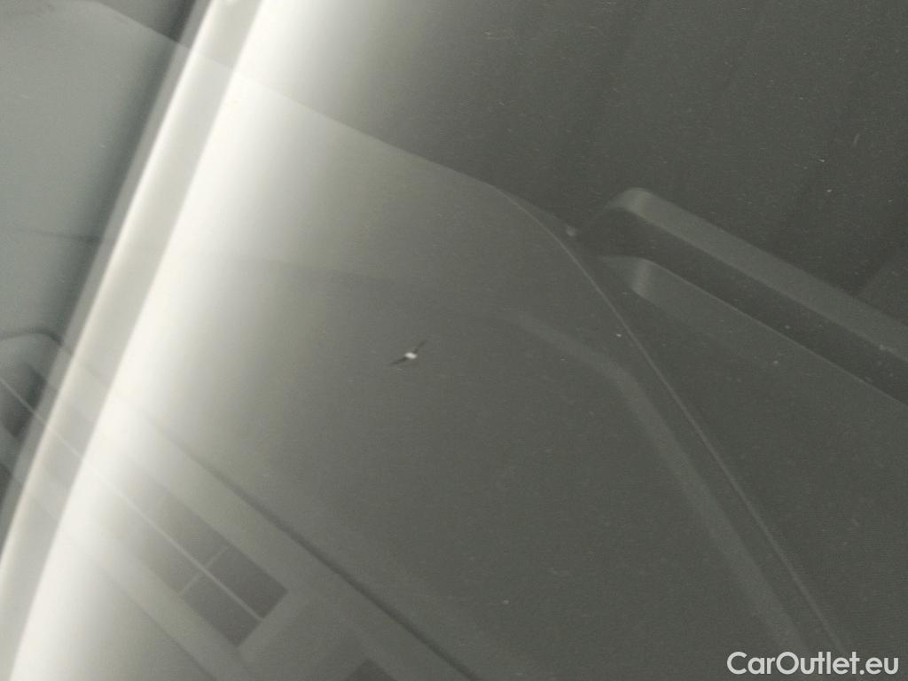  Bmw  Serie 1 BMW  / 2019 / 5P / berlina con portón 118i #7