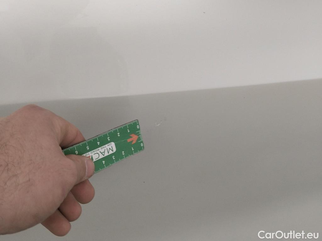  Bmw  Serie 1 BMW  / 2019 / 5P / berlina con portón 118i #22