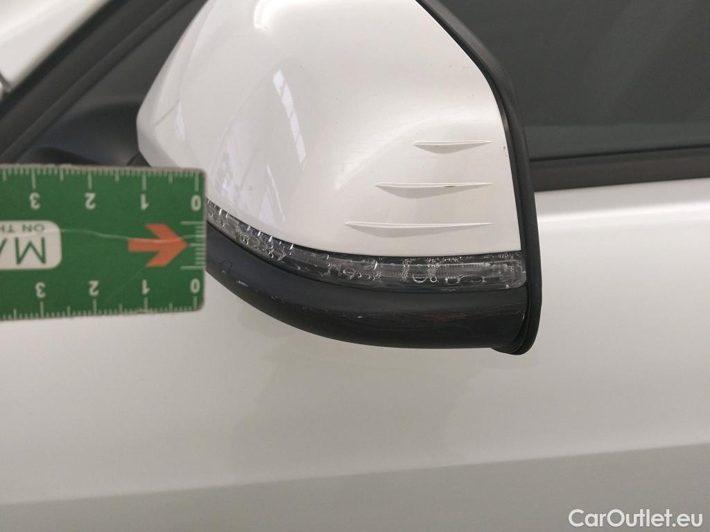  Bmw  Serie 1 BMW  / 2019 / 5P / berlina con portón 118i #4