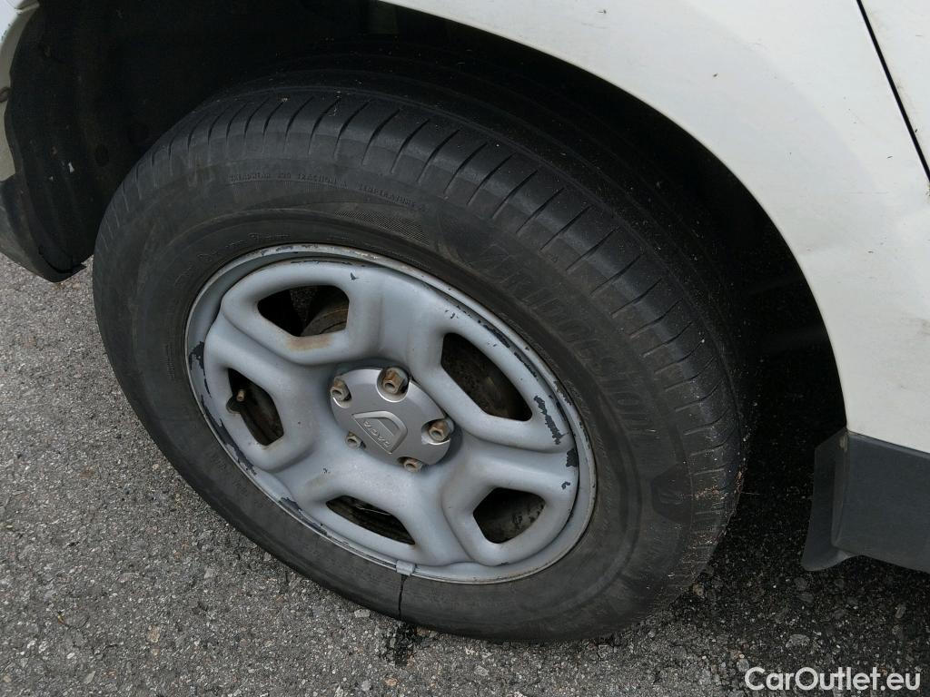  Dacia  Duster DACIA  / 2018 / 5P / todoterreno Essential Blue dCi 85kW (115CV) 4X4 #46