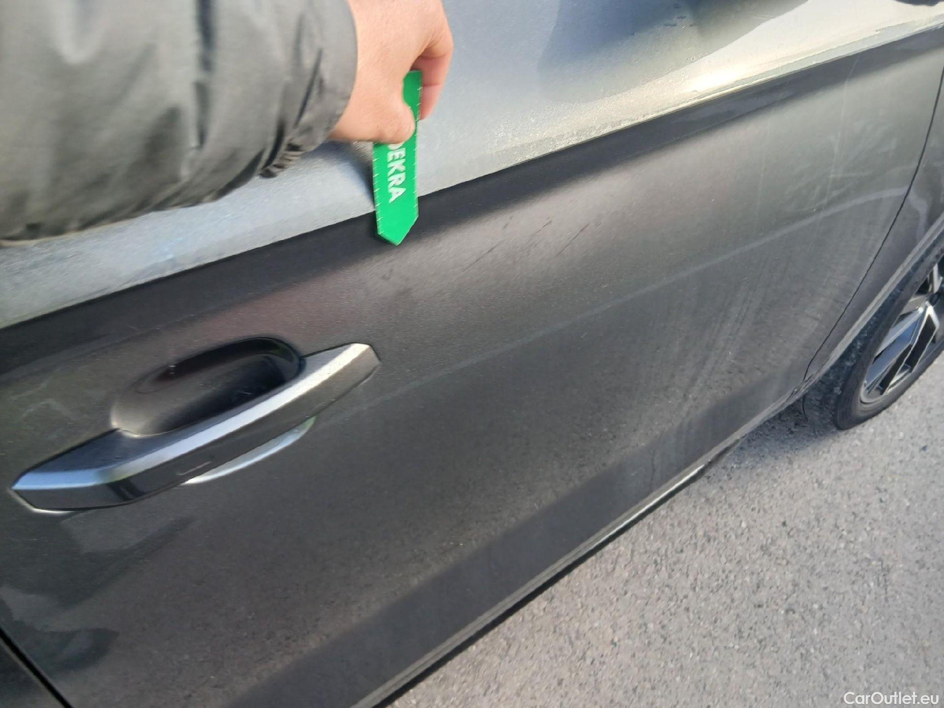  Audi  Q5 AUDI  SPORTBACK / 2020 / 5P / todoterreno Black Line 55 TFSI e quattro-ultra #25