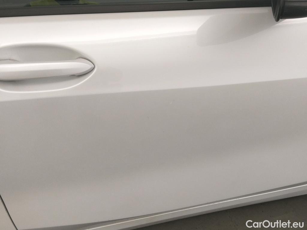  Bmw  Serie 1 BMW  / 2019 / 5P / berlina con portón 118i #21