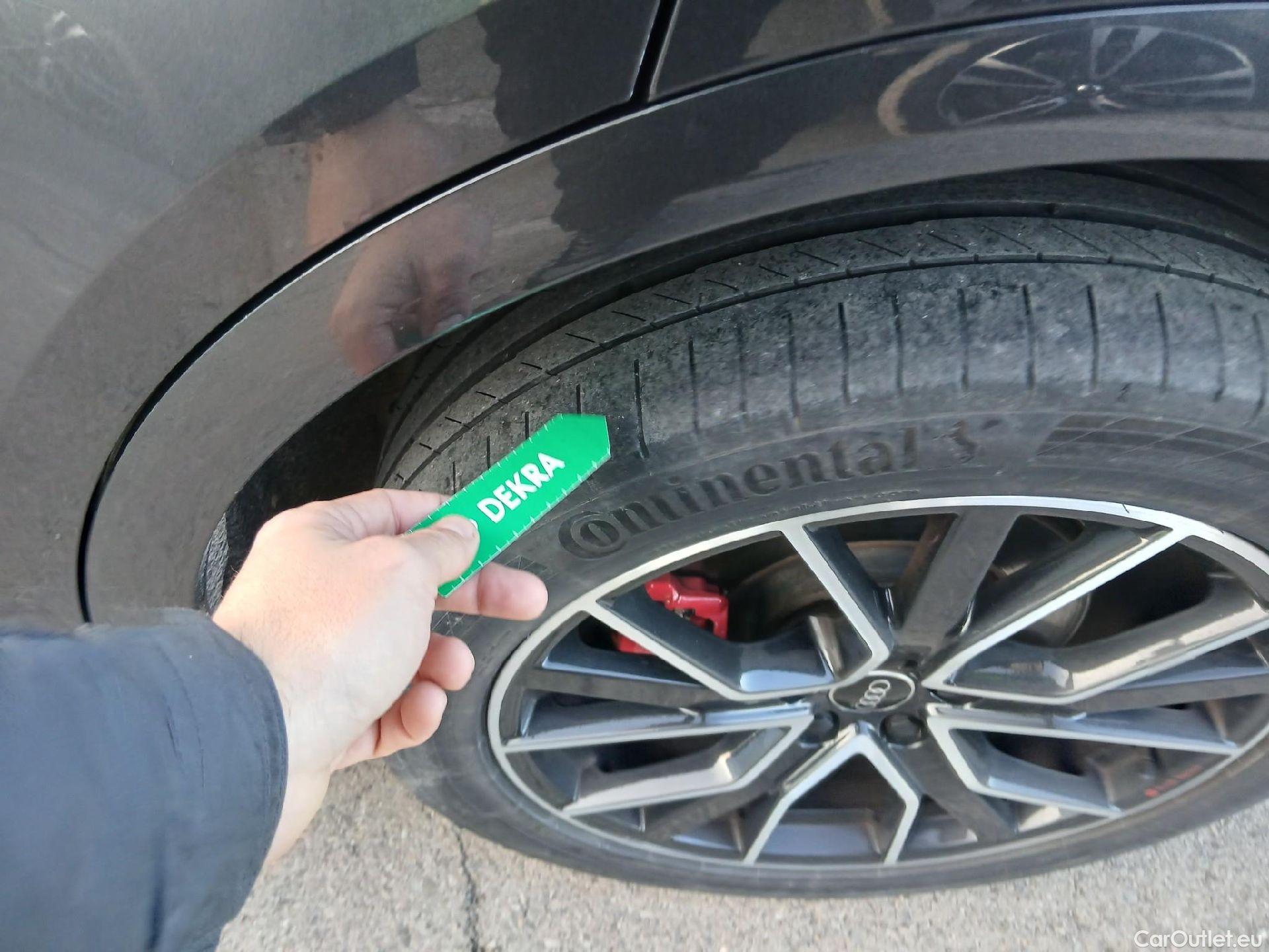  Audi  Q5 AUDI  SPORTBACK / 2020 / 5P / todoterreno Black Line 55 TFSI e quattro-ultra #10