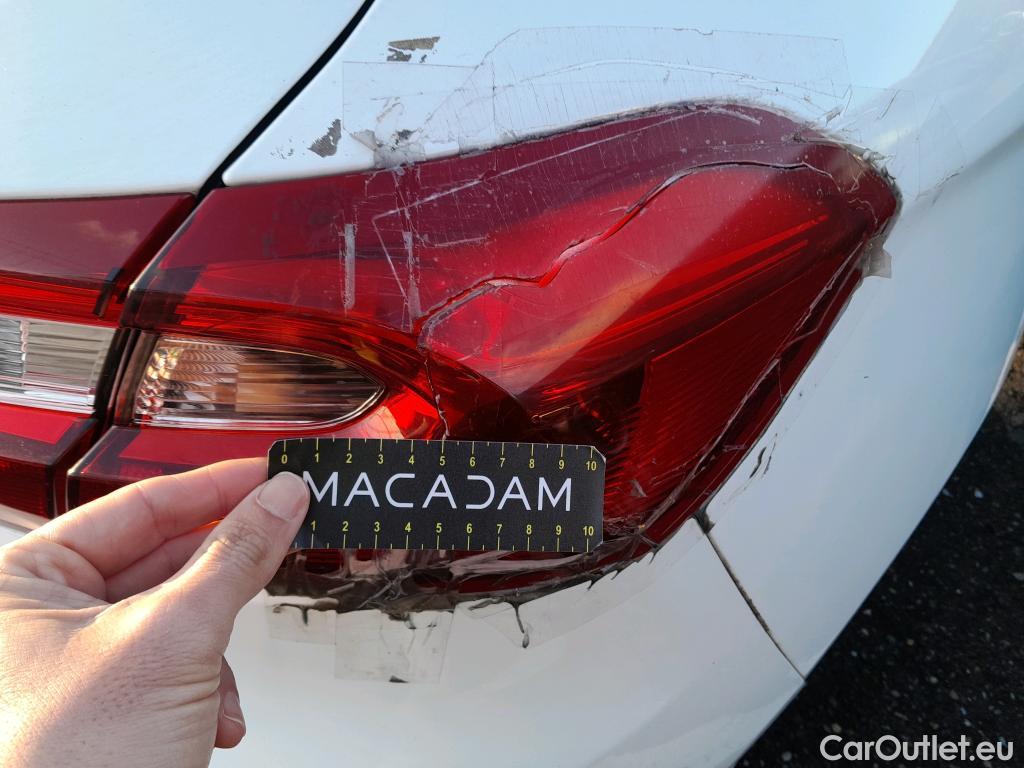  Ford  Fiesta FORD  5p 7G berlina con portón 1.5 TDCi 63kW Trend 5p #4