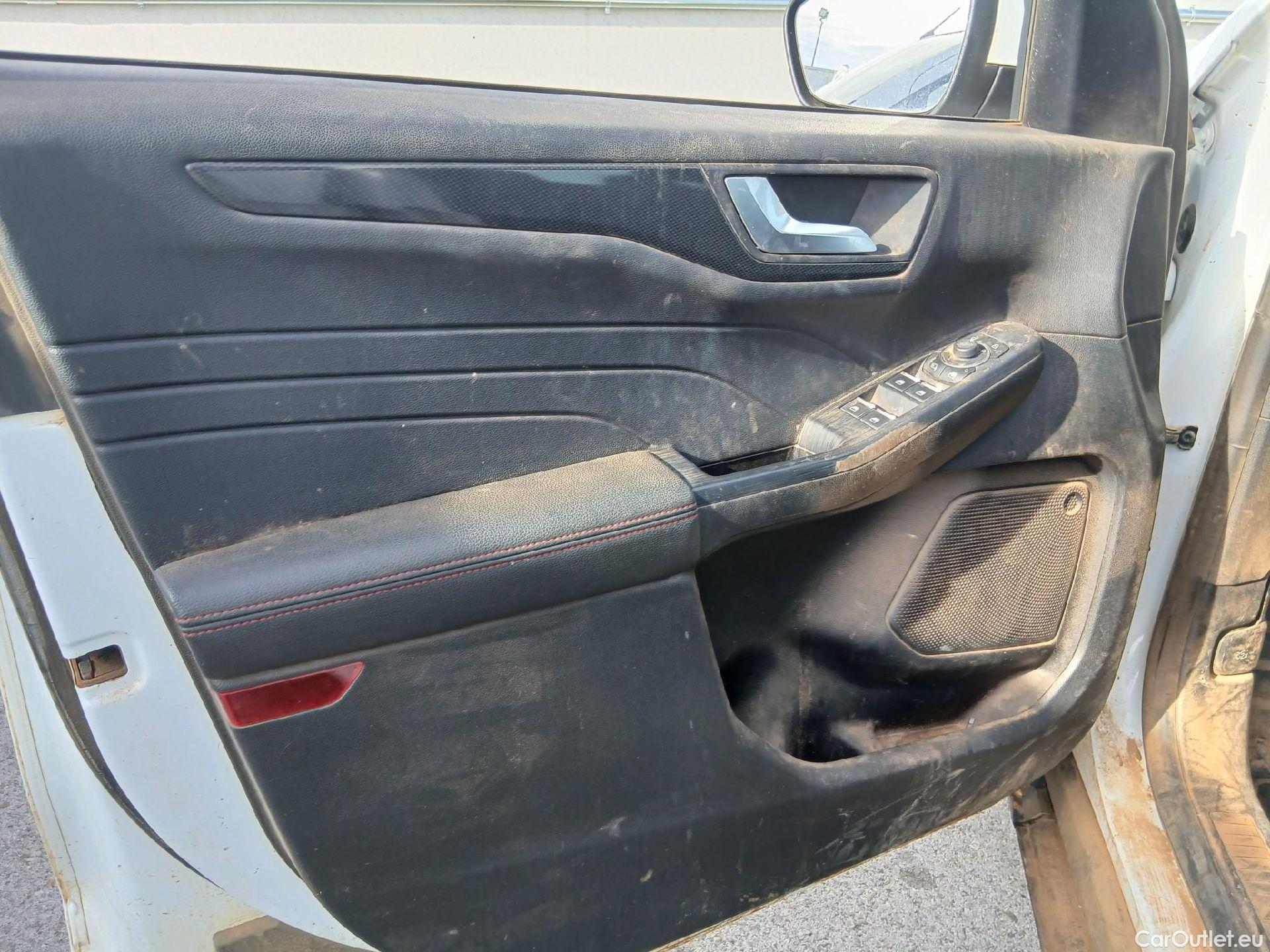  Ford  Kuga  Hybrid ST-Line 2.5 190CV ATV E6d #6