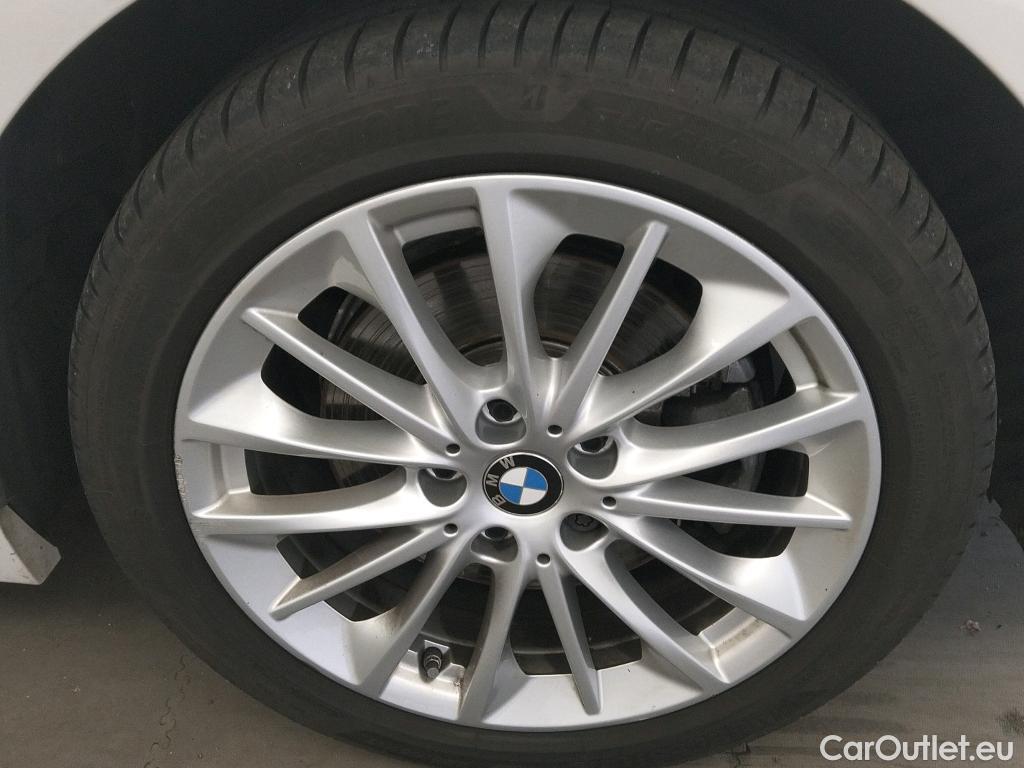  Bmw  Serie 1 BMW  / 2019 / 5P / berlina con portón 118i #5