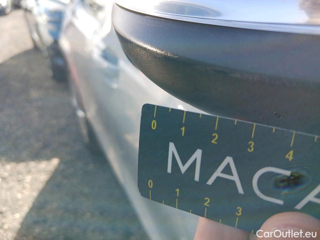  Bmw  I3  BMW / 2017 / 5P / berlina con portón 120ah #4