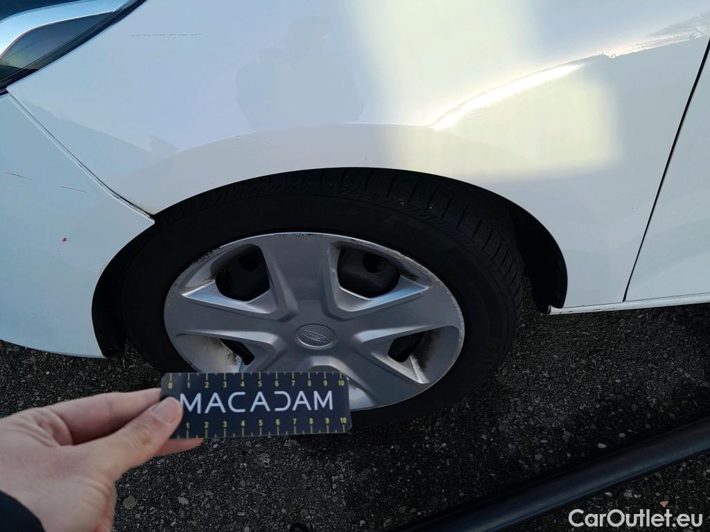  Ford  Fiesta FORD  5p 7G berlina con portón 1.5 TDCi 63kW Trend 5p #31