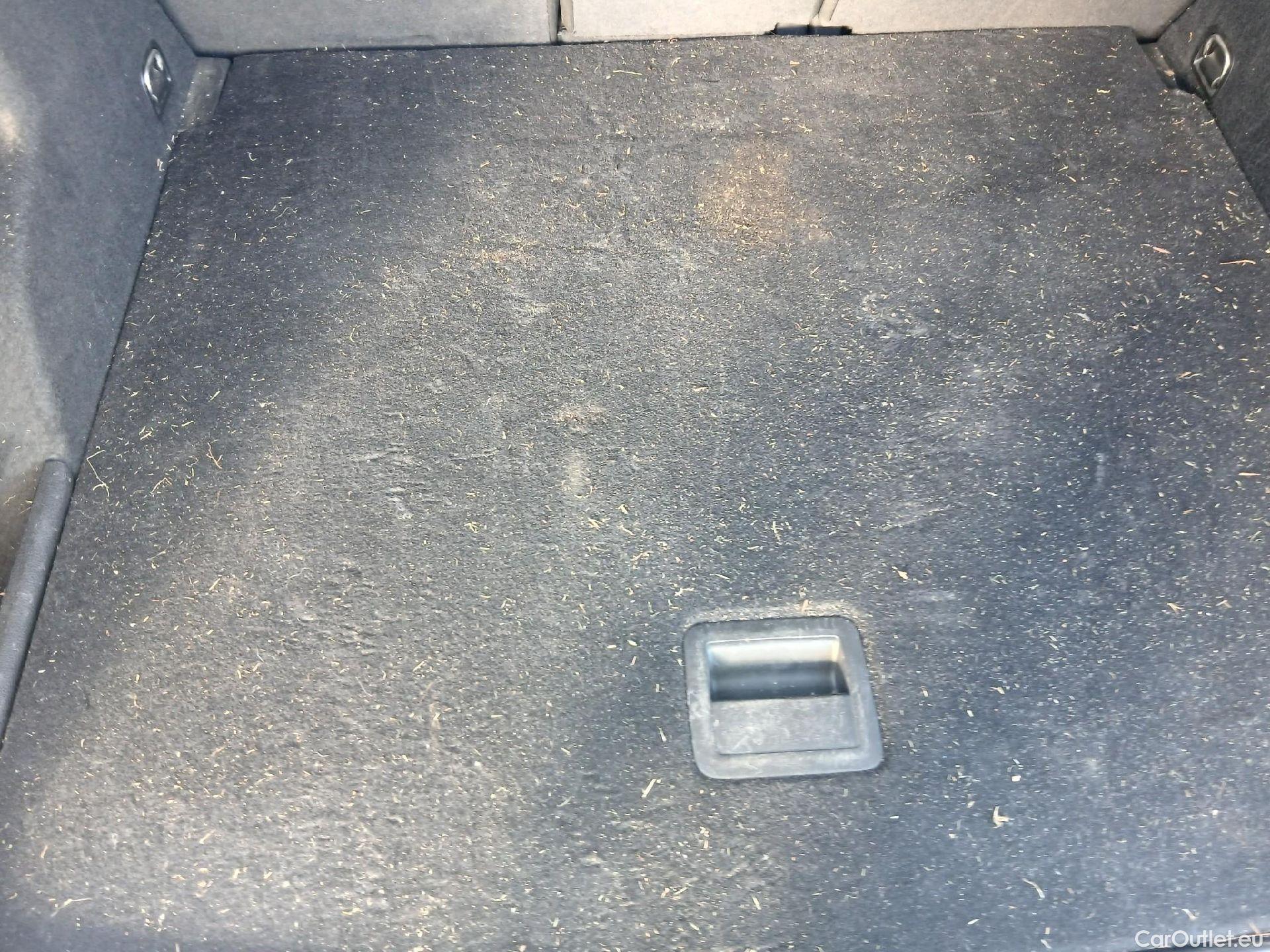  Audi  Q3 AUDI  / 2018 / 5P / todoterreno Advanced 35 TDI 110kW (150CV) S tronic (AC5) #25