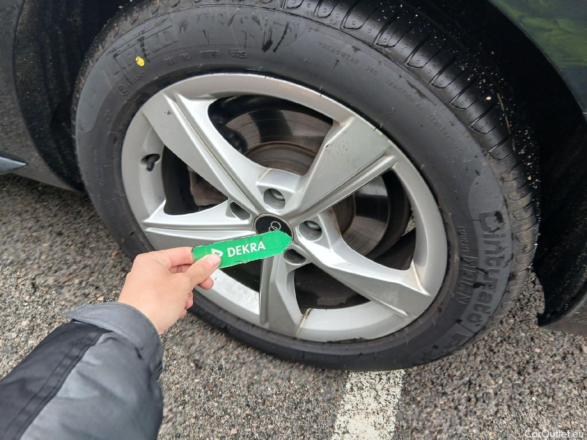  Audi  A4 AUDI  / 2019 / 5P / familiar Avant Advanced 35 TDI 120kW S tronic #13