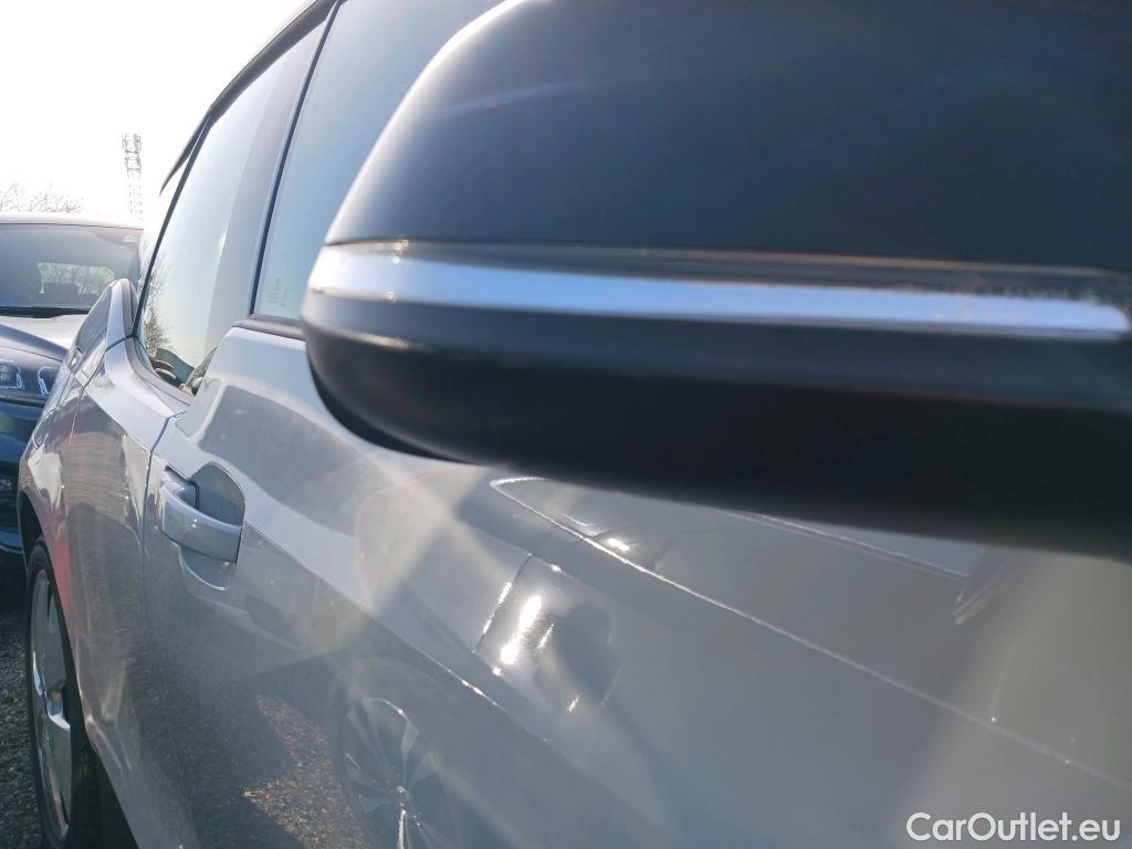  Bmw  I3  BMW / 2017 / 5P / berlina con portón 120ah #3