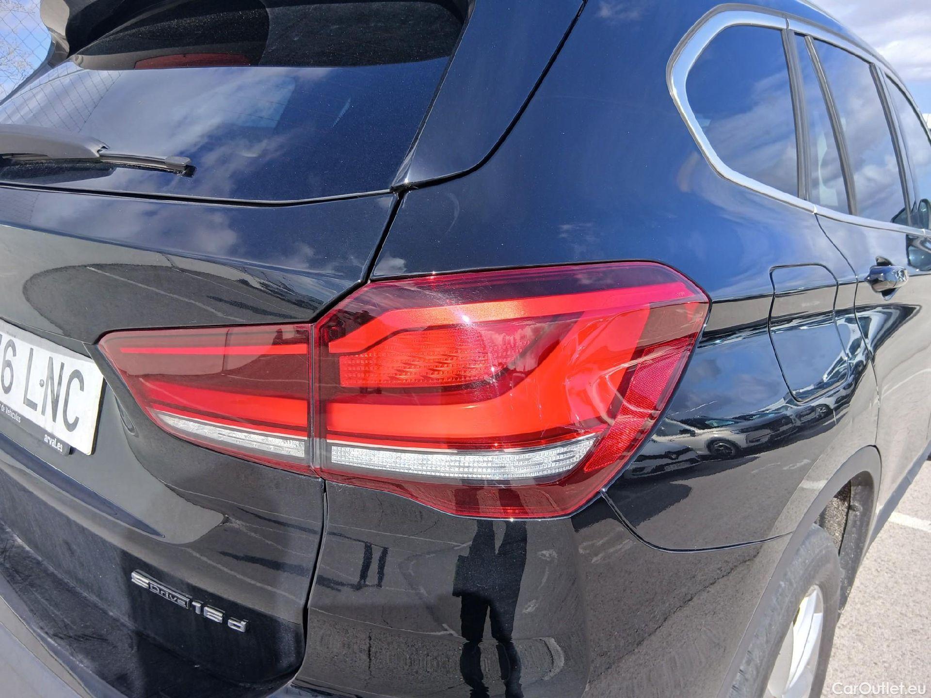  Bmw  X1 BMW  / 2019 / 5P / todoterreno sDrive16d Business #36