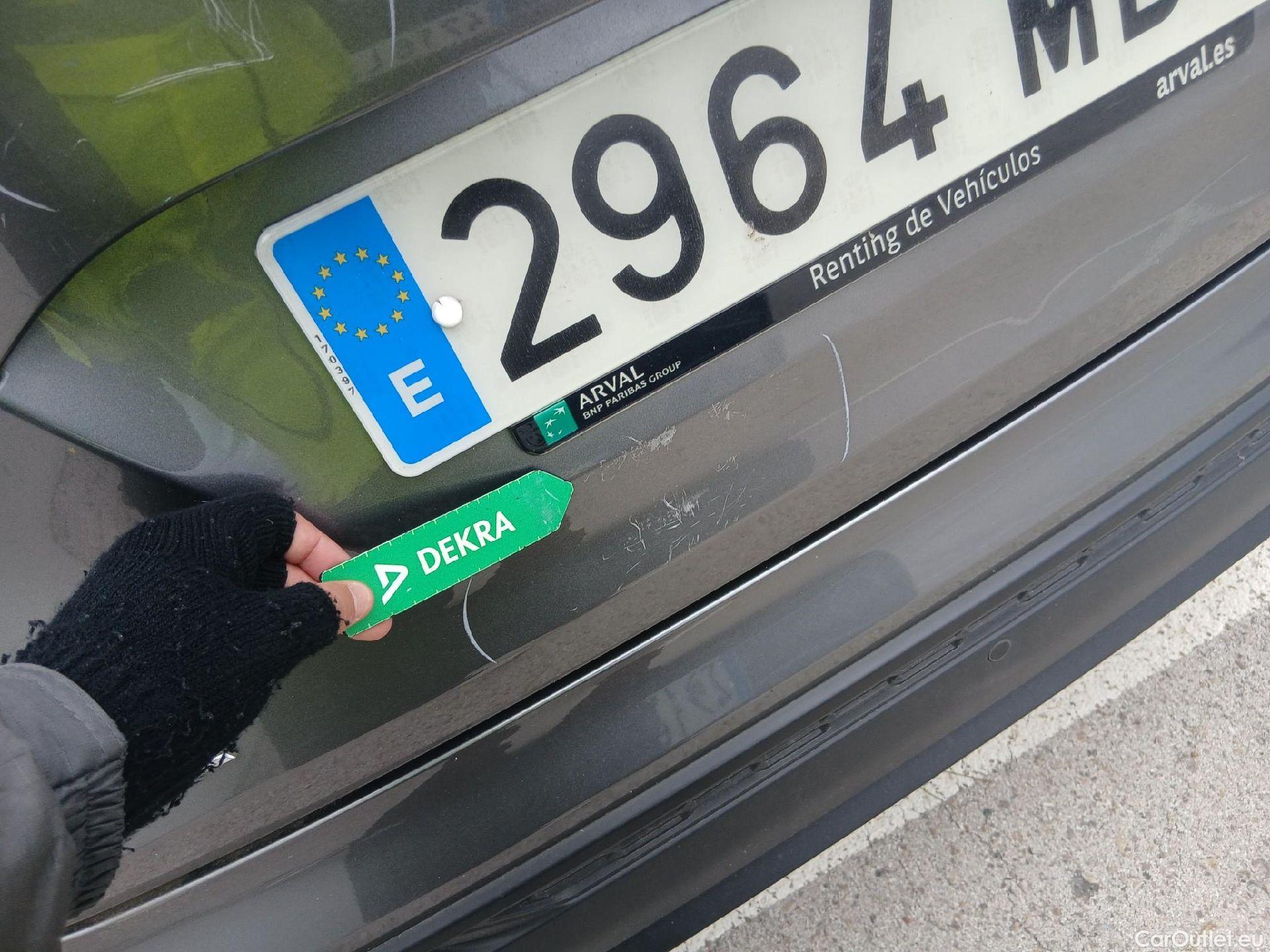  Nissan  Juke NISSAN  / 2019 / 5P / crossover DIG-T 84 kW (114 CV) DCT 7 V N-Connecta #20