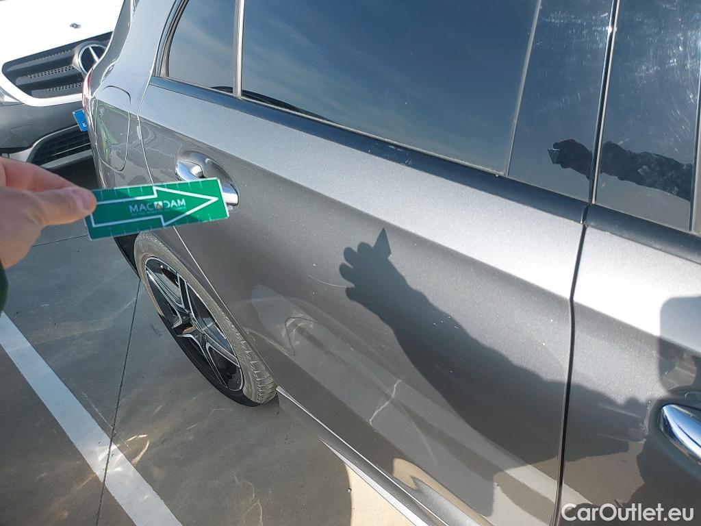  Mercedes  A-Klasse MERCEDES-BENZ Clase A / 2018 / 5P / berlina con portón A 250 e #18