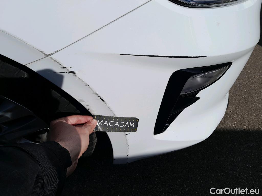  KIA  Cee'd KIA Ceed / 2018 / 5P / berlina con portón 1.0 MHEV 88kW (120CV) Drive DCT #20