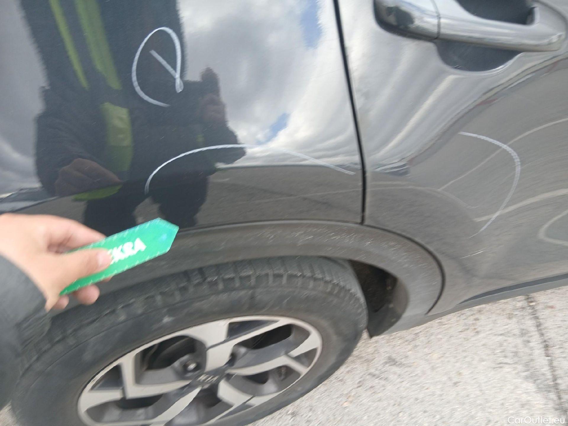  KIA  Sportage KIA  / 2018 / 5P / todoterreno 1.6 MHEV Business 100kW (136CV) 4x2 #42