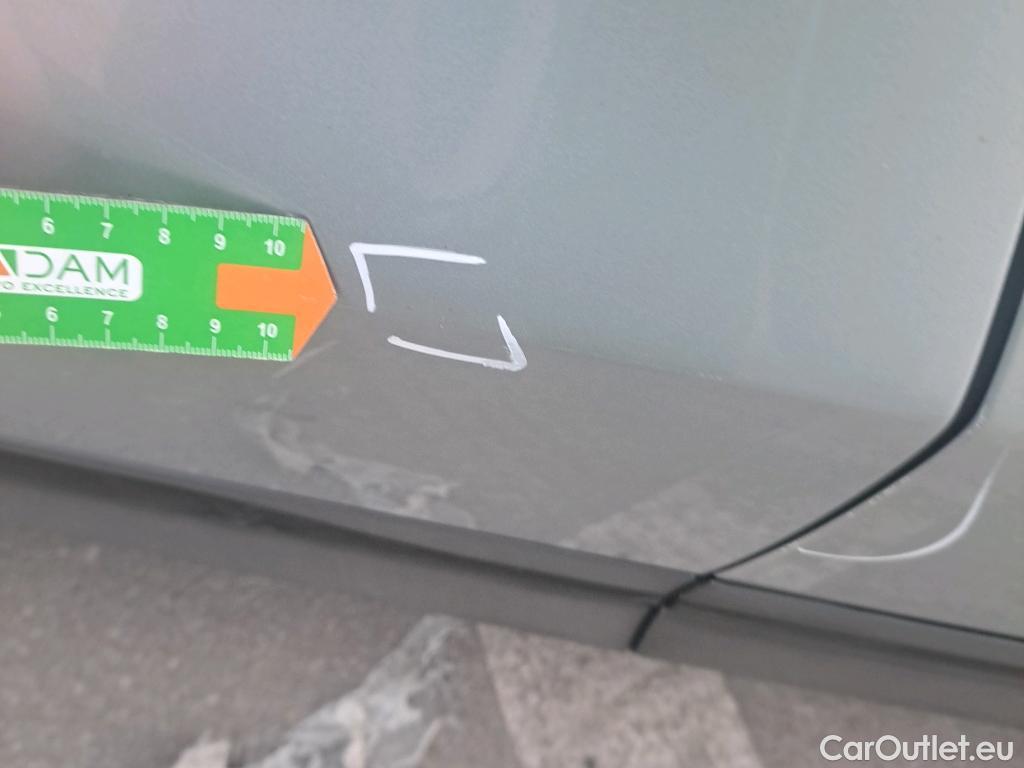  Mercedes  GLA   200 d (247.712)AMG AMG Line 150CV AT8 E6d #32