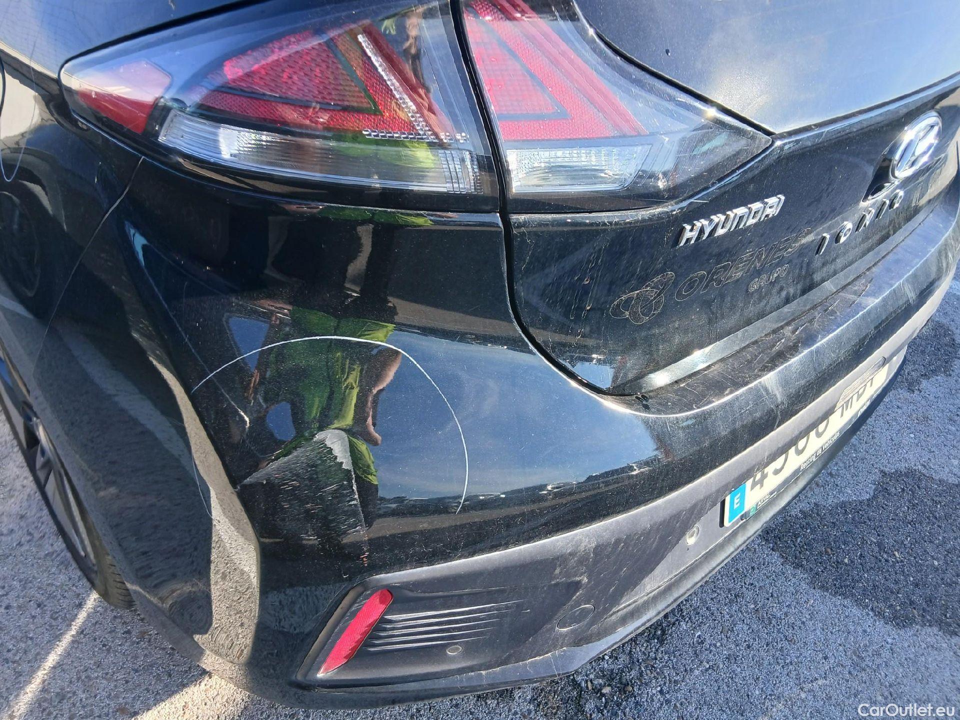  Hyundai   Ioniq HYUNDAI / 2019 / 5P / berlina con portón 1.6 GDI HEV Tecno DCT #15