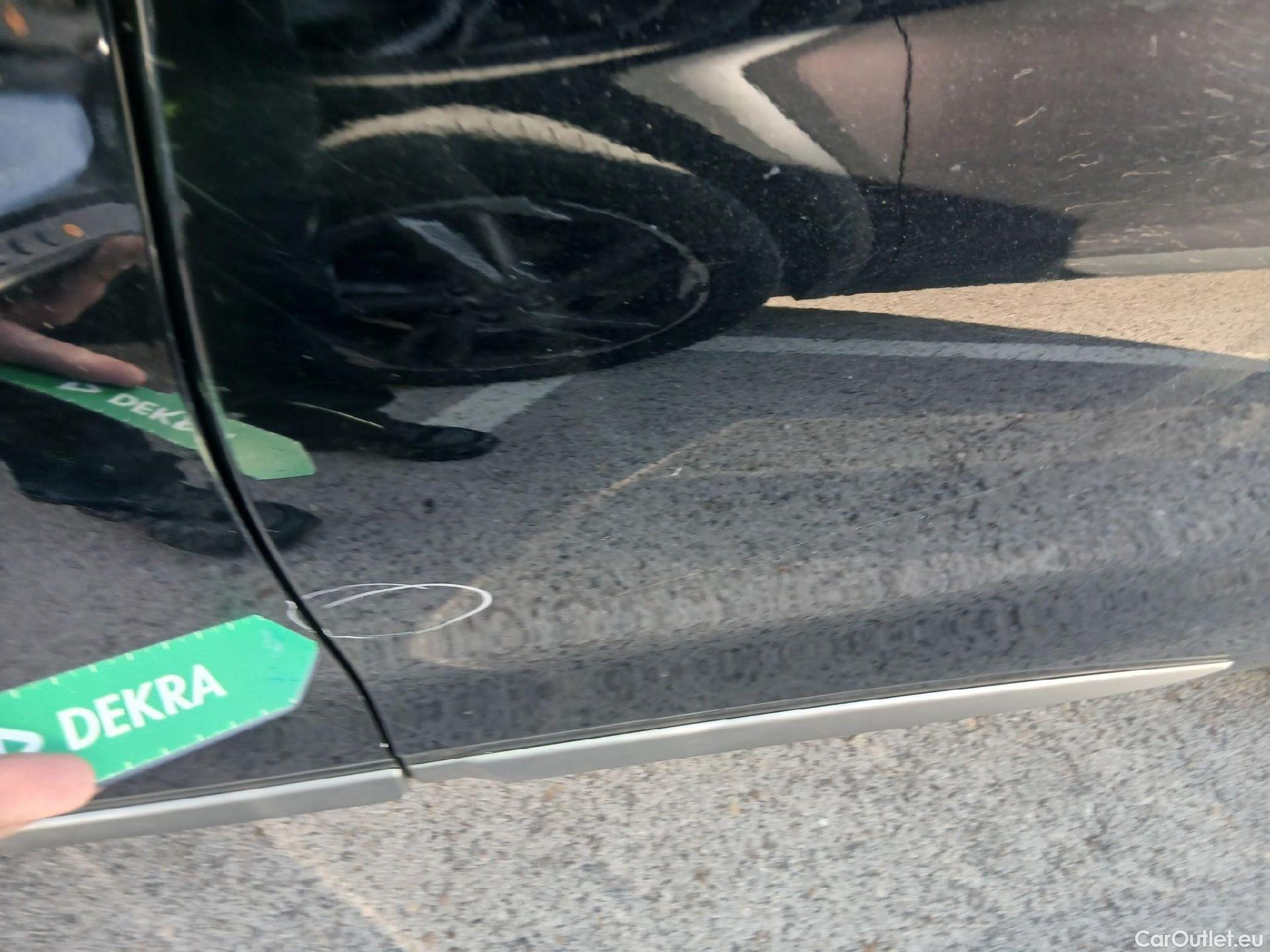  Hyundai   Ioniq HYUNDAI / 2019 / 5P / berlina con portón 1.6 GDI HEV Tecno DCT #12