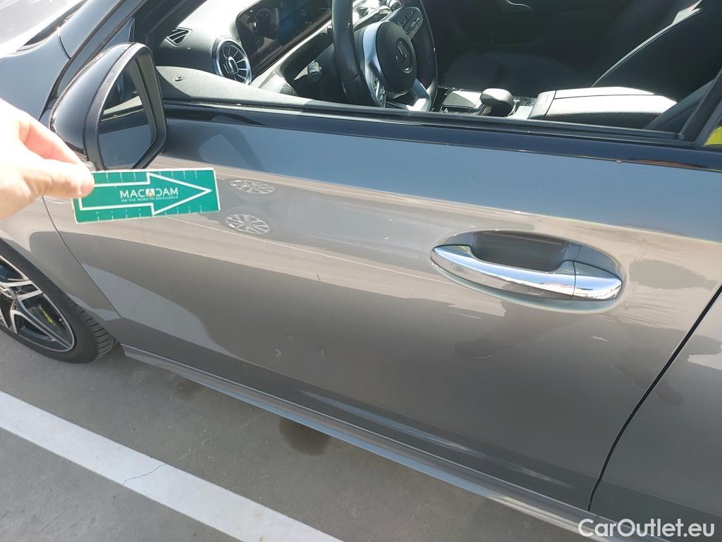  Mercedes  A-Klasse MERCEDES-BENZ Clase A / 2018 / 5P / berlina con portón A 250 e #3