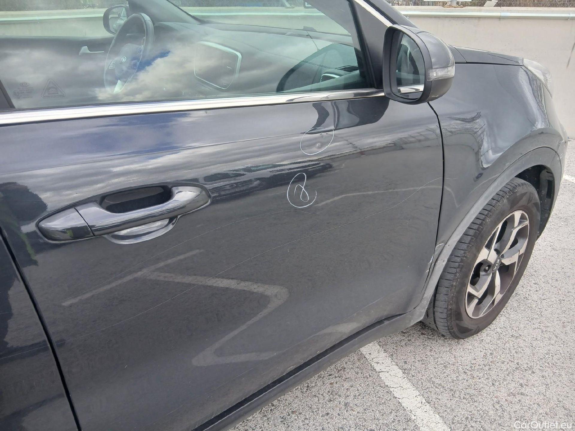  KIA  Sportage KIA  / 2018 / 5P / todoterreno 1.6 MHEV Business 100kW (136CV) 4x2 #46