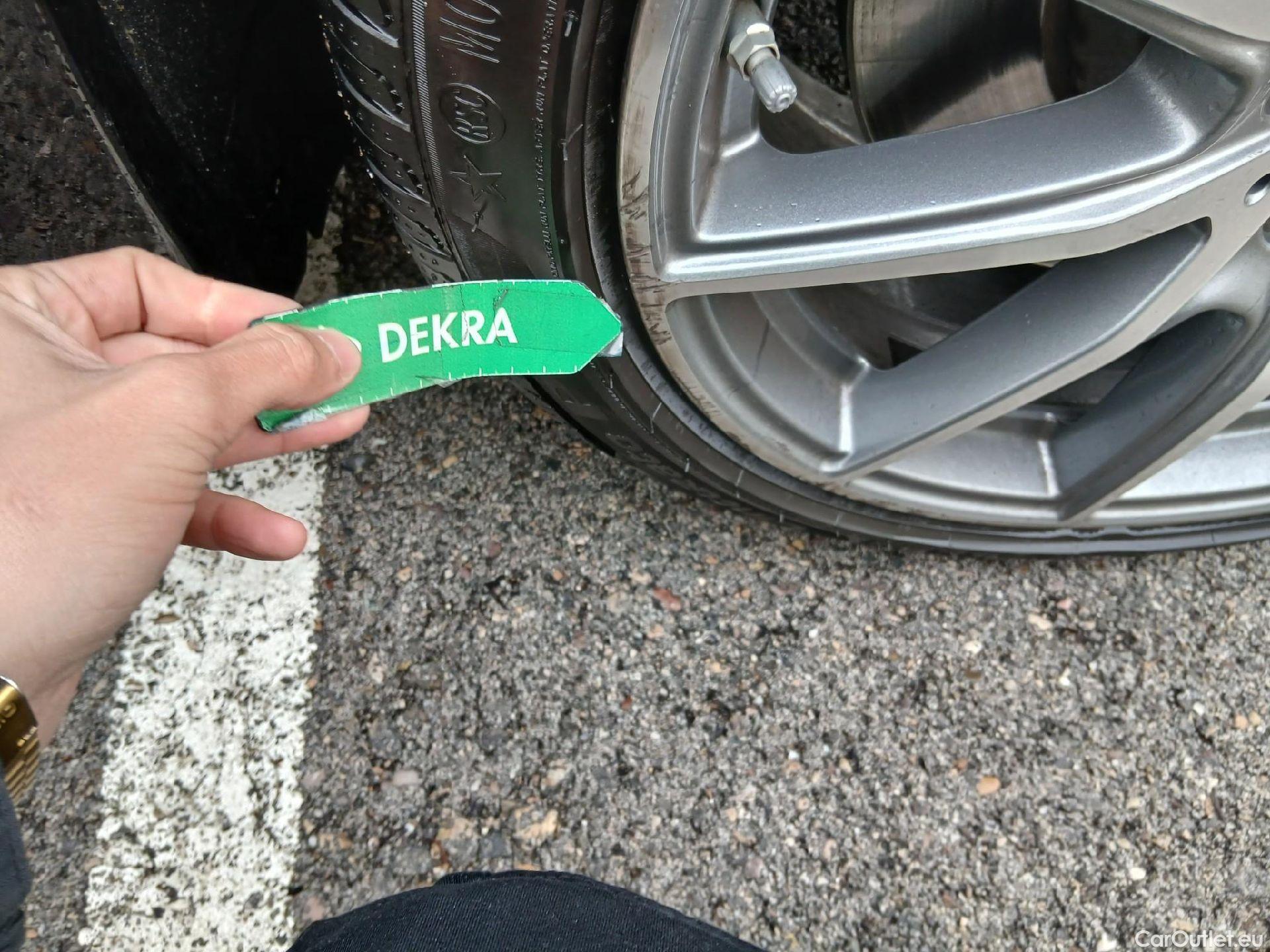  Mercedes  E-Klasse MERCEDES-BENZ Clase E / 2020 / 2P / coupé Coupé E 450 4MATIC #14