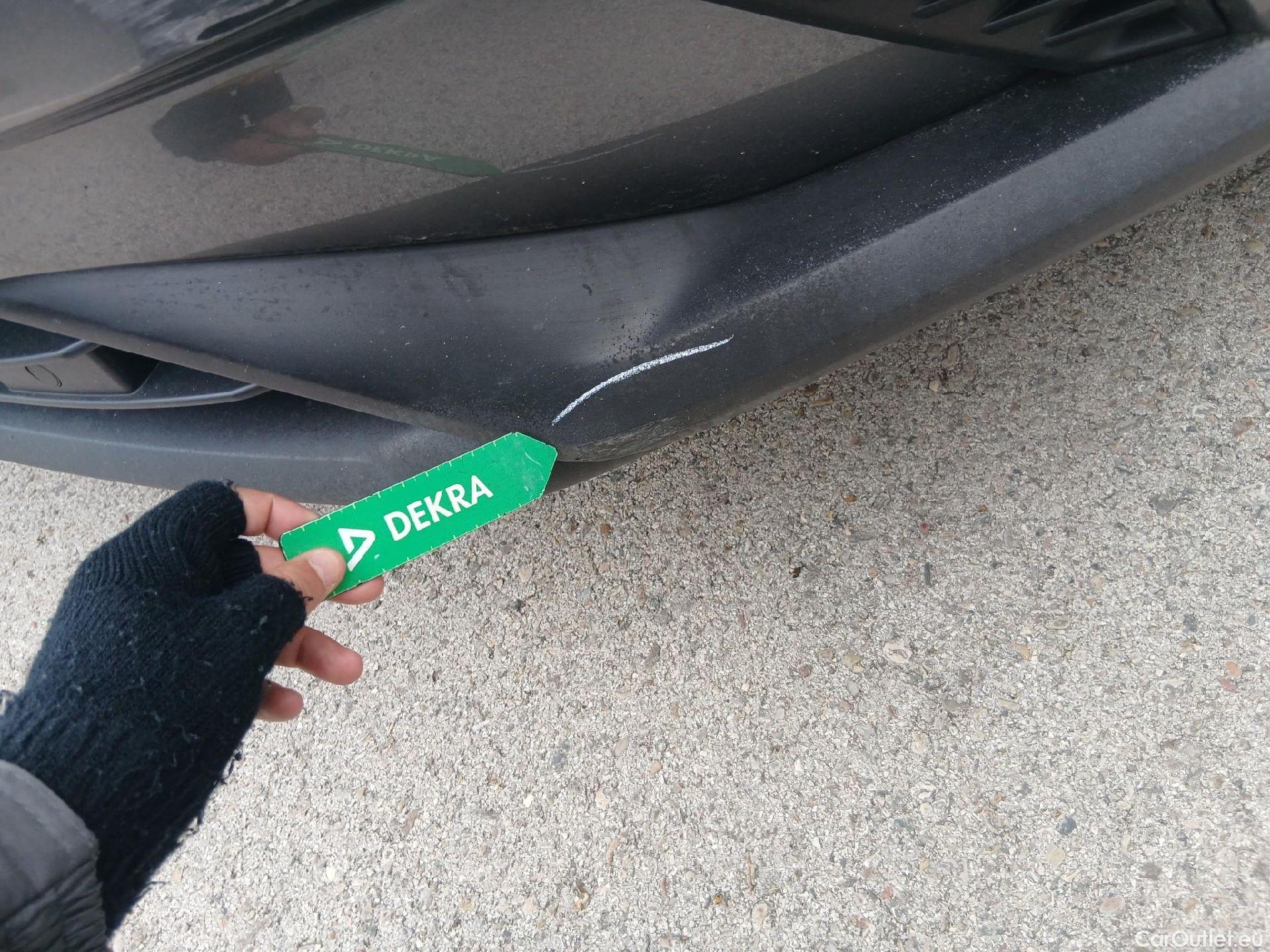  Nissan  Juke NISSAN  / 2019 / 5P / crossover DIG-T 84 kW (114 CV) DCT 7 V N-Connecta #9