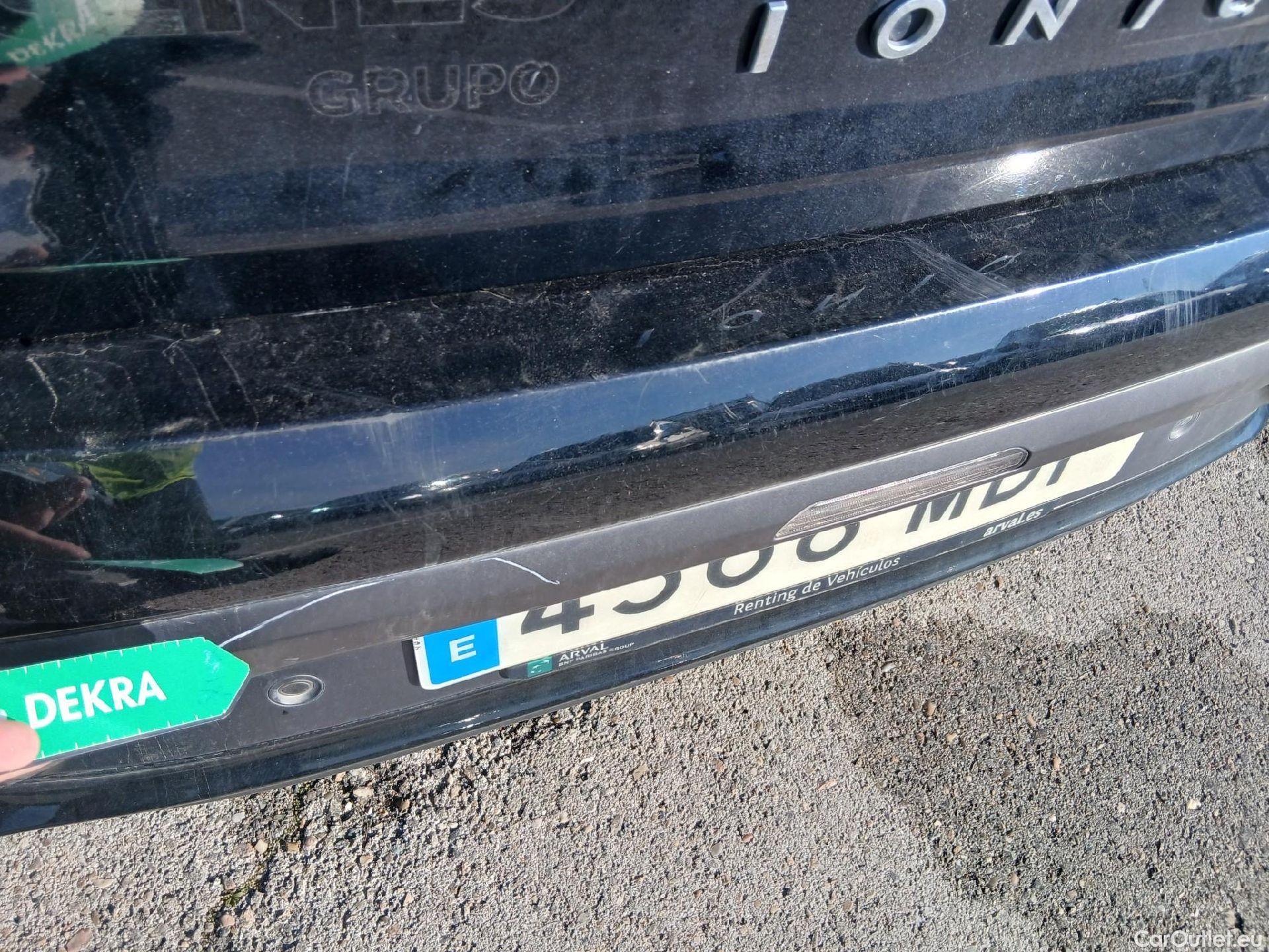  Hyundai   Ioniq HYUNDAI / 2019 / 5P / berlina con portón 1.6 GDI HEV Tecno DCT #17