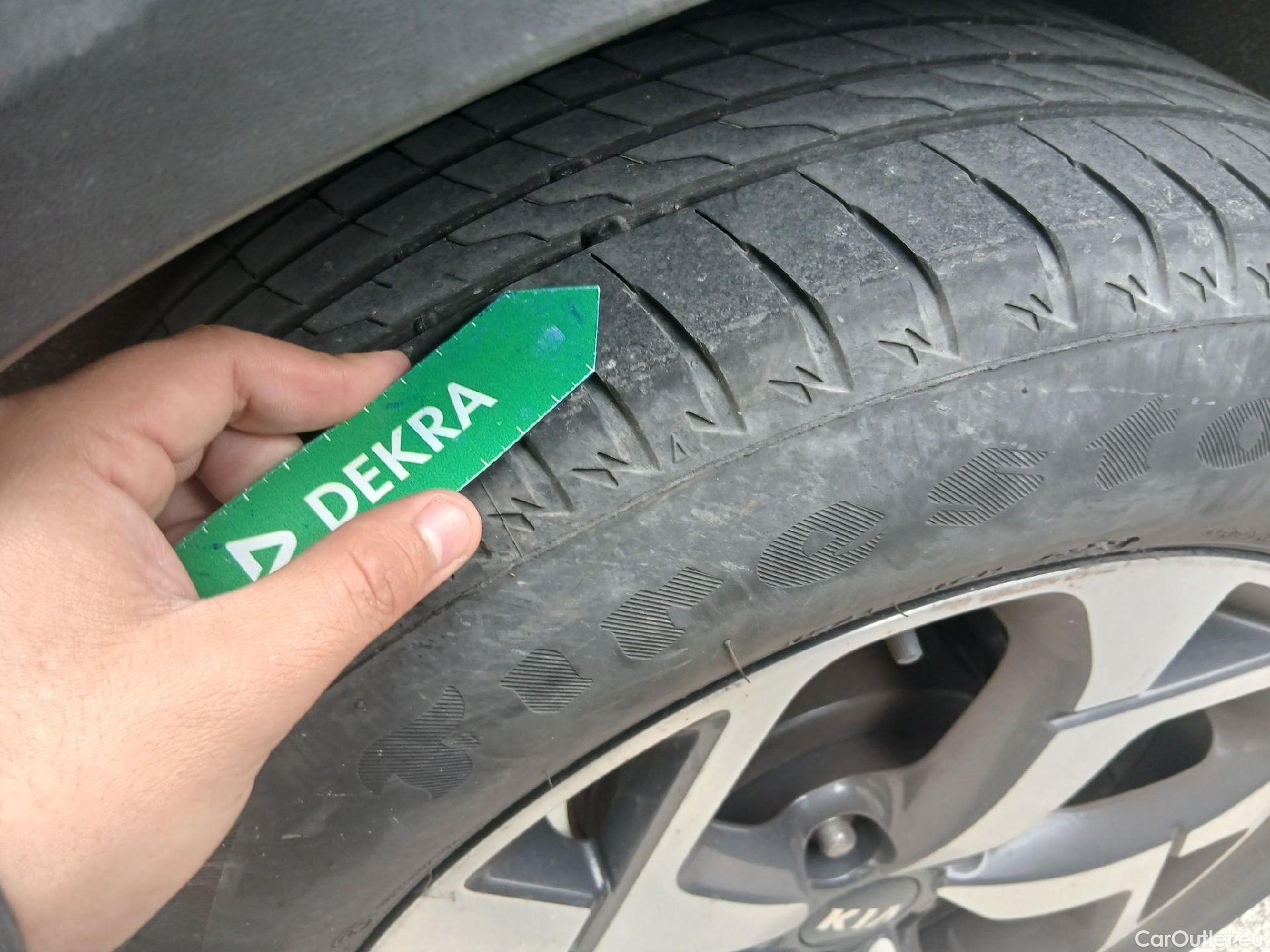  KIA  Sportage KIA  / 2018 / 5P / todoterreno 1.6 MHEV Business 100kW (136CV) 4x2 #3