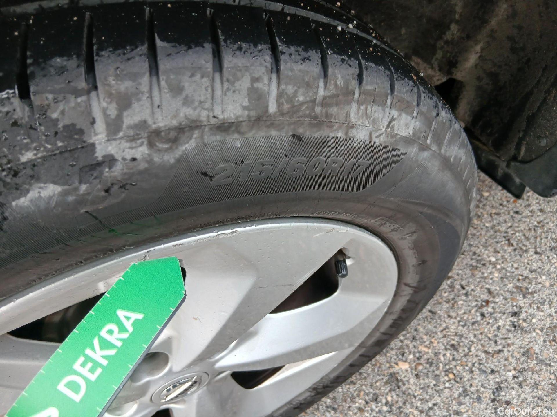  Nissan  Qashqai NISSAN  / 2017 / 5P / todoterreno dCi 150CV (110kW) 4WD ACENTA #6