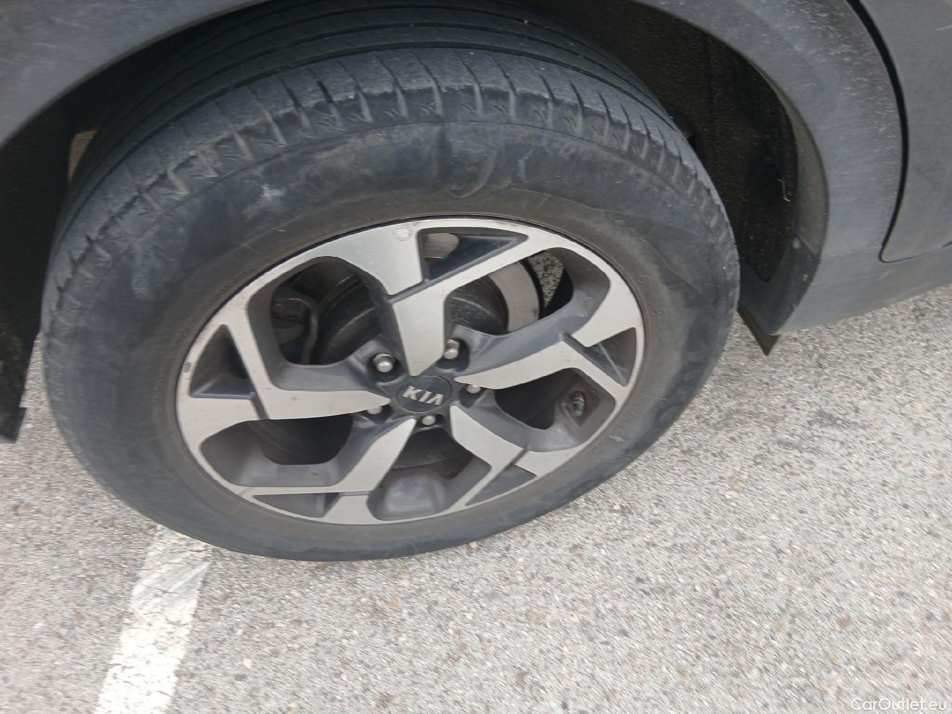  KIA  Sportage KIA  / 2018 / 5P / todoterreno 1.6 MHEV Business 100kW (136CV) 4x2 #4