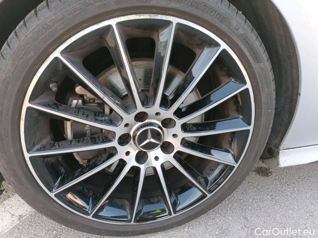  Mercedes  CLA-Klasse MERCEDES-BENZ CLA / 2019 / 5P / familiar CLA 200 D DCT Shooting Brake #4