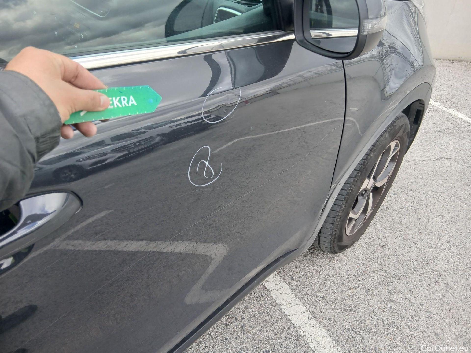  KIA  Sportage KIA  / 2018 / 5P / todoterreno 1.6 MHEV Business 100kW (136CV) 4x2 #45