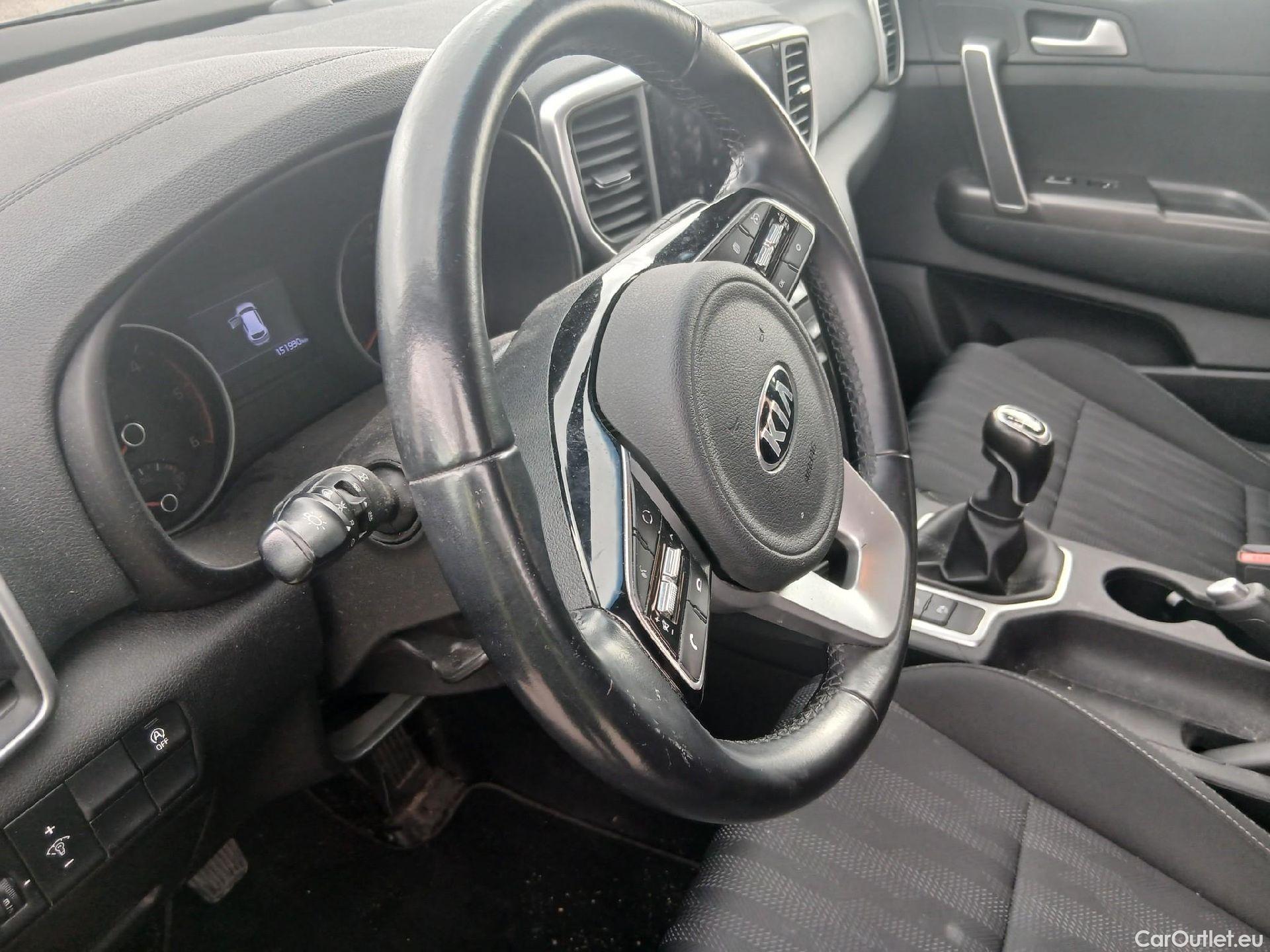  KIA  Sportage KIA  / 2018 / 5P / todoterreno 1.6 MHEV Business 100kW (136CV) 4x2 #8